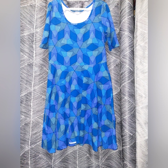LuLaRoe Dresses & Skirts - LuLaRoe Nicole fit and flare a line dress